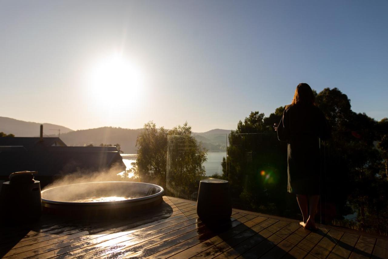 Lymington Woodland Bay Retreat-Hot Tub,Sauna And Bayview Hamptons Retreat מראה חיצוני תמונה